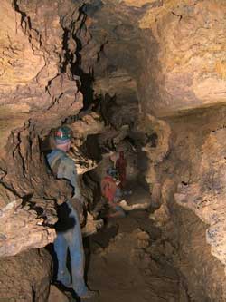 Canyon passage
